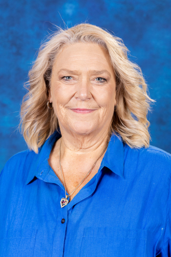 Sharon Schwarze